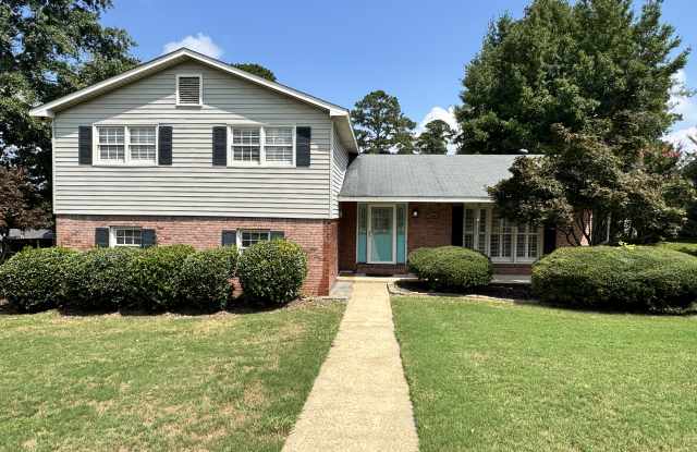 2406 Greenbriar Dr photos photos