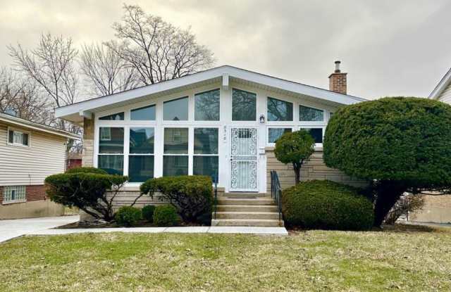 8318 Dorchester photos photos