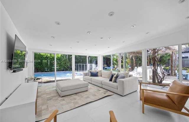 630 Allendale Rd # 630, Key Biscayne, FL 33149 Gallery 3