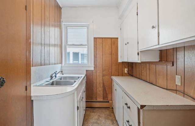 135 Sagamore Street Unit #2 Manchester NH Gallery 3