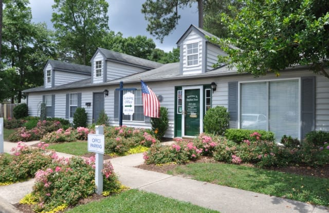51 Willow Bend Ct - 51 Willow Bend Ct, Portsmouth, VA 23703