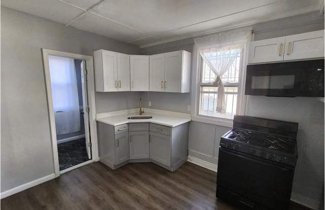 129 S Day St photos photos 129 S Day St photos photos