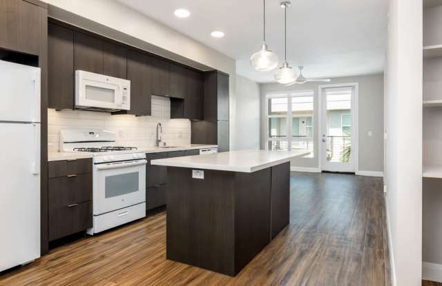Mara Pacific Beach Apartments Gallery 3