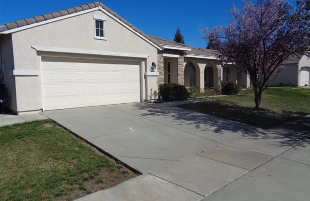 1157 Silver Spur Way - 1157 Silver Spur Way, Plumas Lake, CA 95961