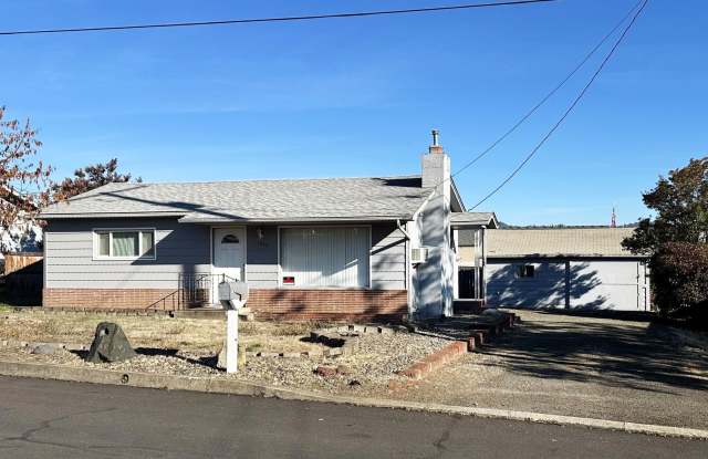 2 Bedroom 1 Bath House in Green Gallery 1