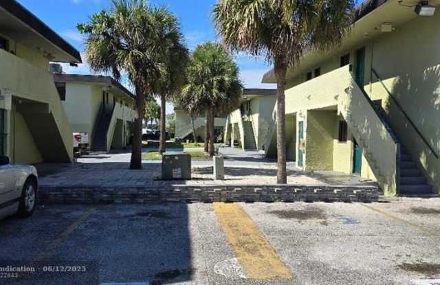 18257 NW 23rd Ave photos photos