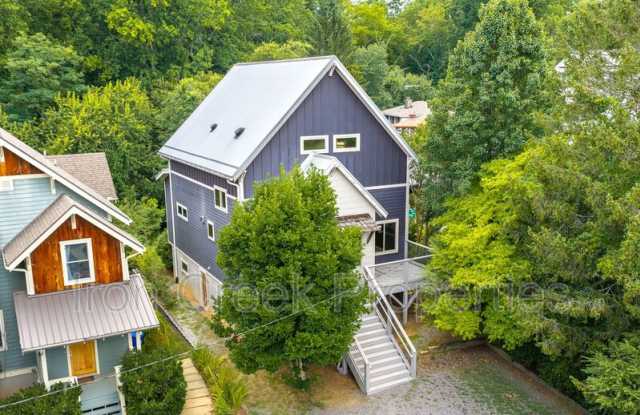 337 Sand Hill Rd Gallery 2