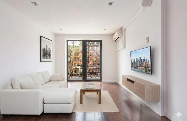 175 East Houston Street photos photos