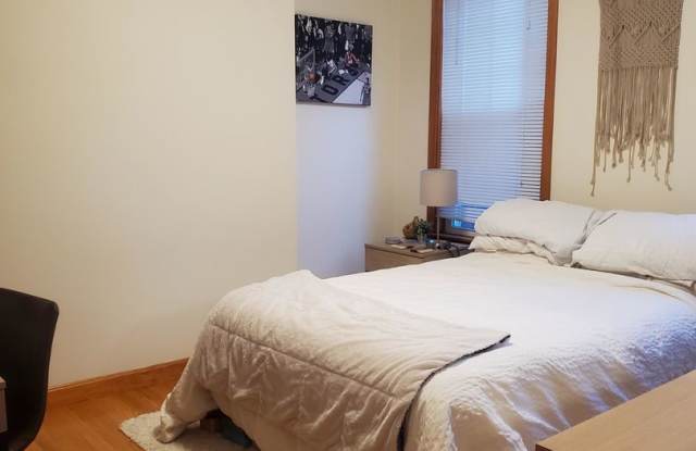 Charming 2 Bedroom photos photos