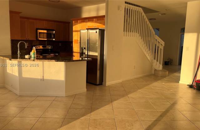 6316 SW 165th Pl Gallery 3