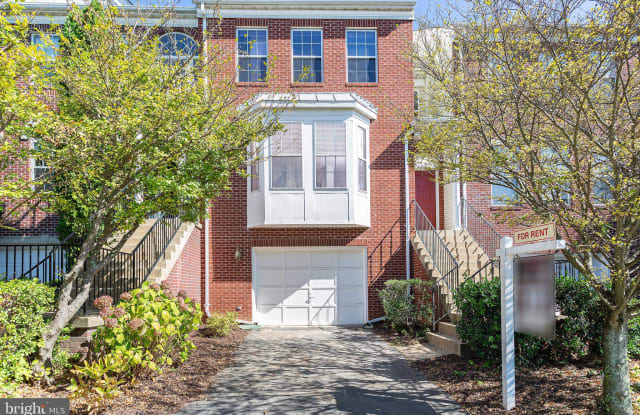 2921 MAINSTONE DRIVE - 2921 Mainstone Drive, Merrifield, VA 22031