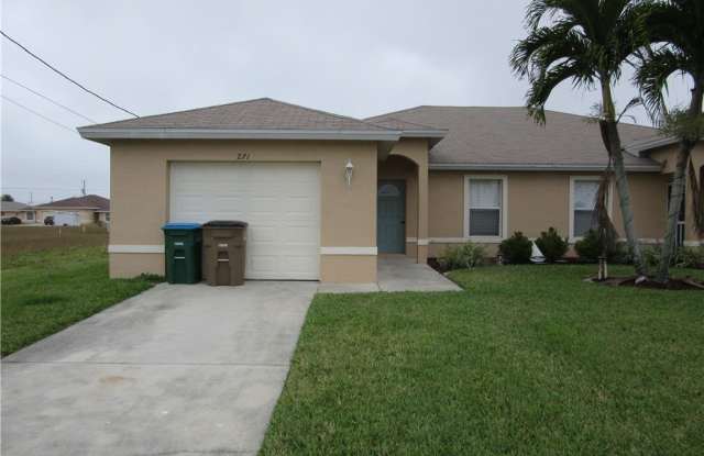 271 SW 4th Street unit: 271 photos photos