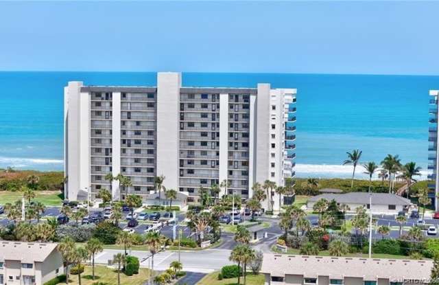 4250 N Highway A1a Gallery 1