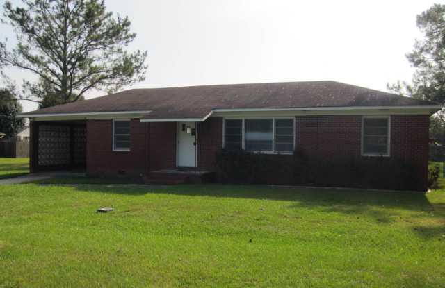 Three Bedroom Home for Rent in Hahira, GA Gallery 1
