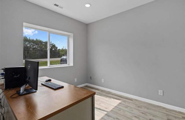 7420 Raider Rd. Office Space Gallery 4