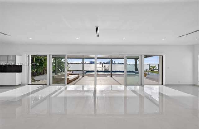 1101 S Shore Dr photos photos