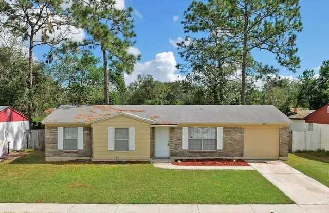 2633 Kenwood Dr W photos photos