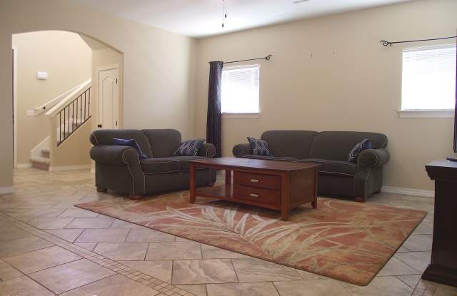 10933 Coyote Ranch Gallery 2