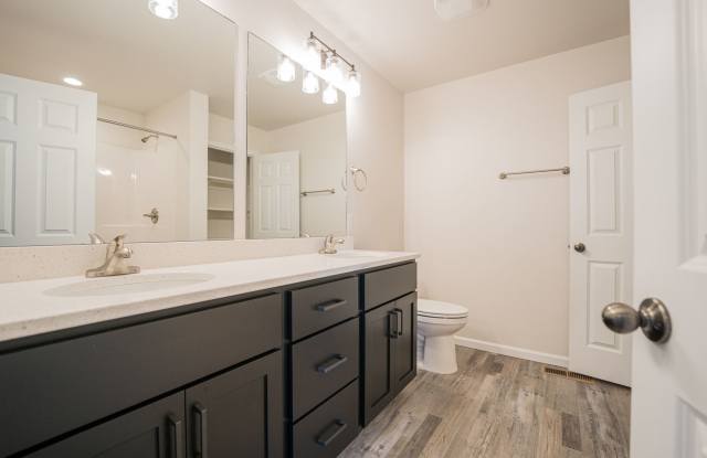 Private Location w/ Lawncare and Snow Removal Included! 6-month lease! Gallery 1