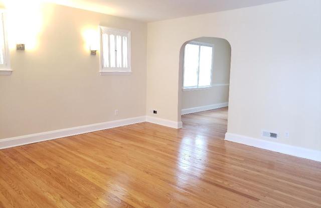 5116 HILLBURN AVENUE Gallery 3
