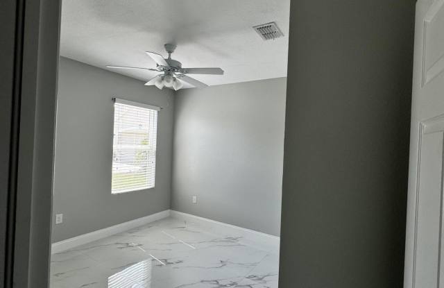 2251 SW Garfield Drive SW Gallery 4