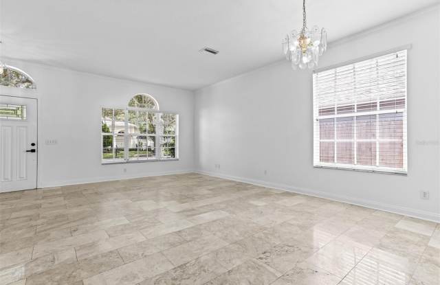 18120 PALM BREEZE Drive Gallery 3