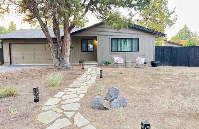 Updated home in a desirable SE neighborhood on a large lot photos photos