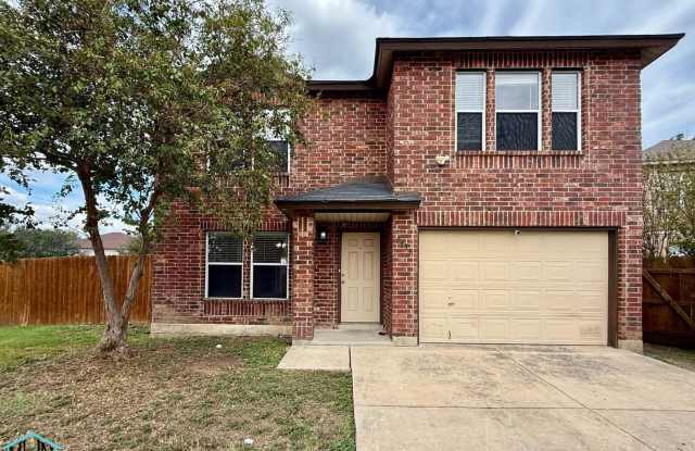 Incredible 3 bed/2.5 bath Home Located in a Beautiful Cul-de-sac! Gallery 1