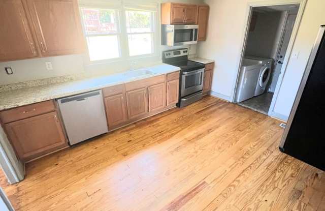 2 Bedroom Home in Amherst County Gallery 3