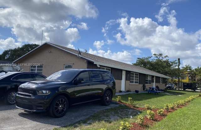 5904 SW 27th St photos photos