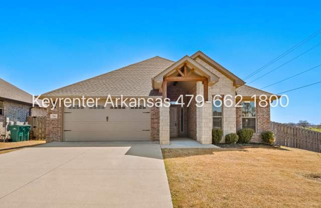 Gorgeous 4‑Bedroom Home with Stainless Appliances & Pond View photos photos