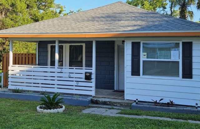 269 W KING Street photos photos