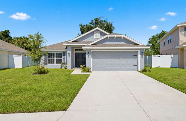 Spacious Cocoa Rental with Covered Lanai & Two-Car Garage near KSC and Port Gallery 1