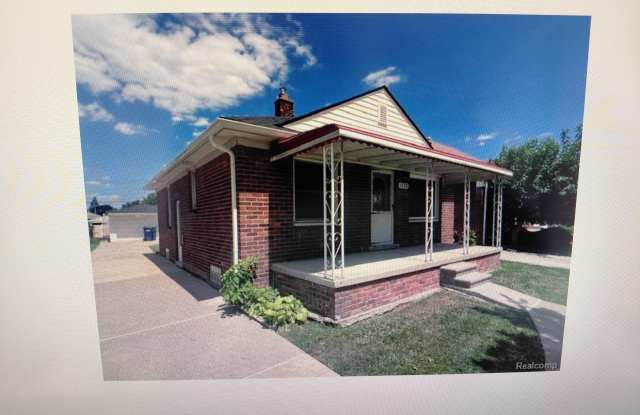 1038 Detroit Avenue Gallery 1