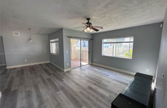 18890 NW 57th Ave photos photos