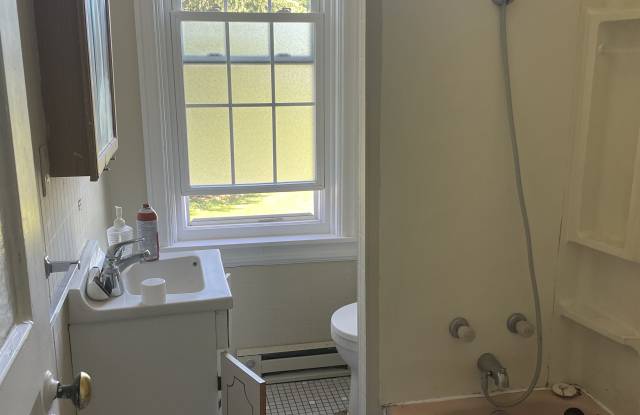 1039 Linden St photos photos