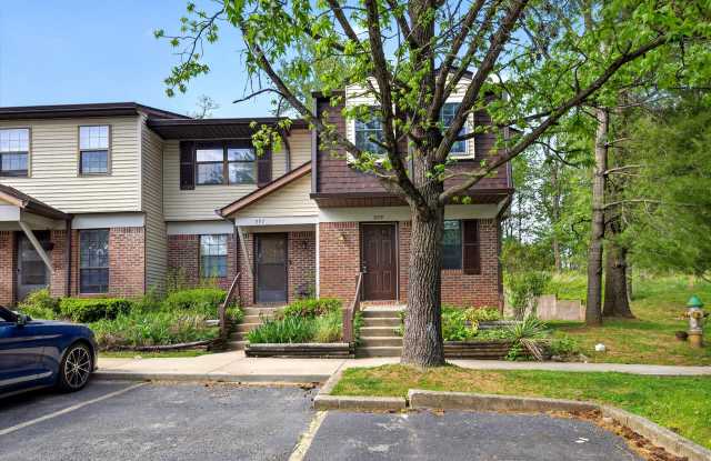 599 East Graham Place - 1 photos photos