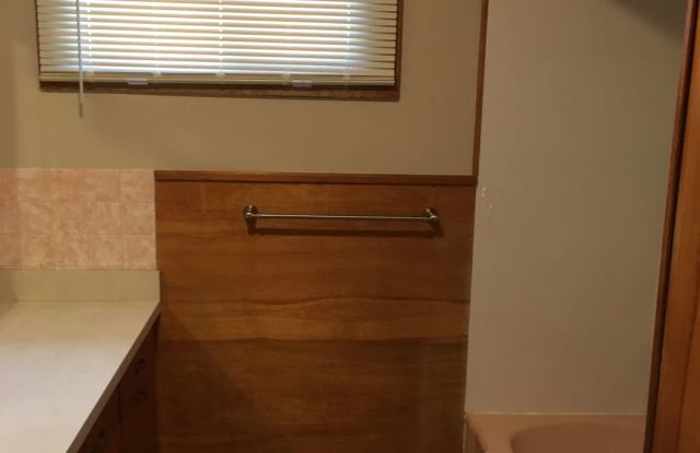 Nicely Remodeled 3 Bed 1.25 bath home photos photos