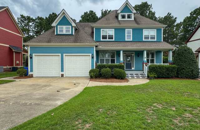 5 Bedroom Home in Gated Golf Course Community Gallery 3
