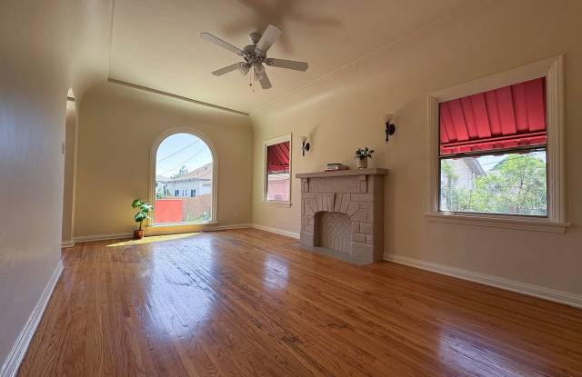 3441 1/2 Maceo Street Gallery 3