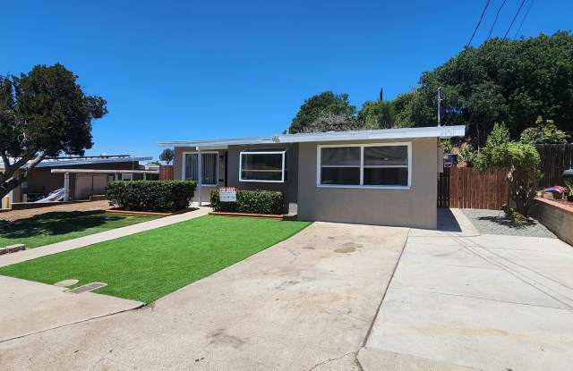 $500 Move in Special!! Spacious 3bdr house near College Grove! Gallery 3