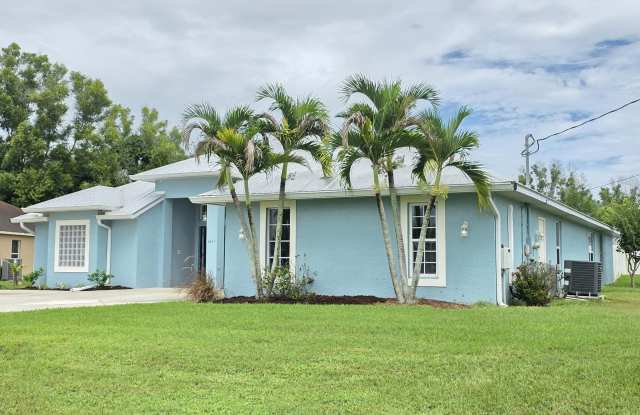 6611 NW AGNON Court Gallery 1