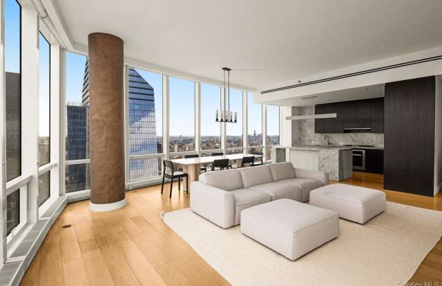 15 Hudson Yards Gallery 4