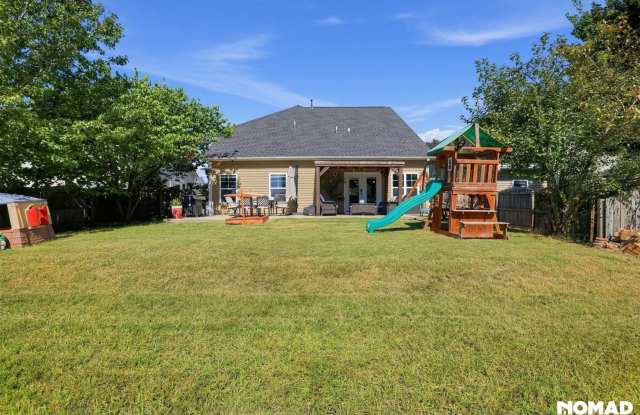 Spacious 4BR House + bonus room in Simpsonville Gallery 4