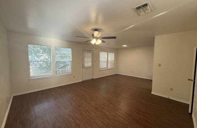 1000- 1002 Sagewood Trail - 1002 photos photos