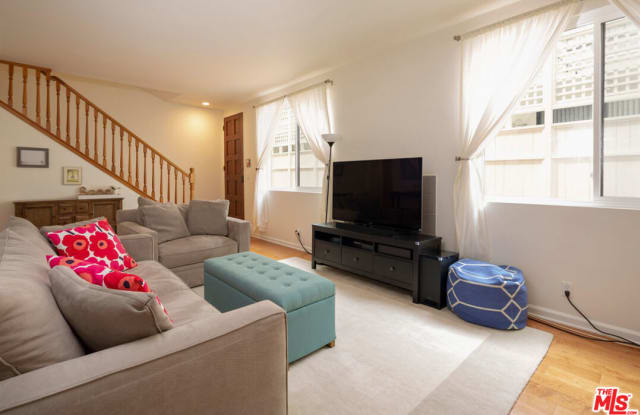 1049 16th St - 1049 16th Street, Santa Monica, CA 90403