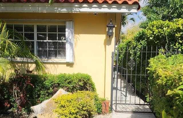 6265 SW 31st St photos photos