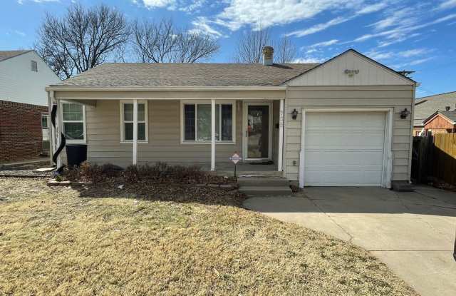3 Bedroom, 1 Bath with Fenced yard and Garage photos photos