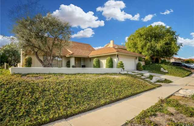 6810 Locklenna Gallery 2