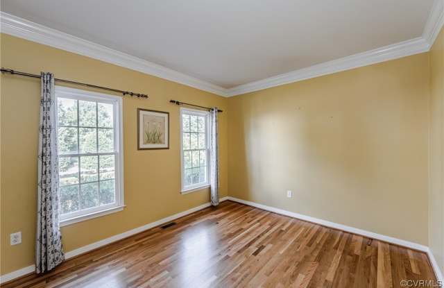 5200 Scotsglen Drive Gallery 3